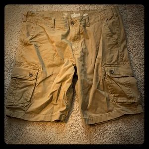 Men’s Urban Pipeline Cargo Shorts size 40